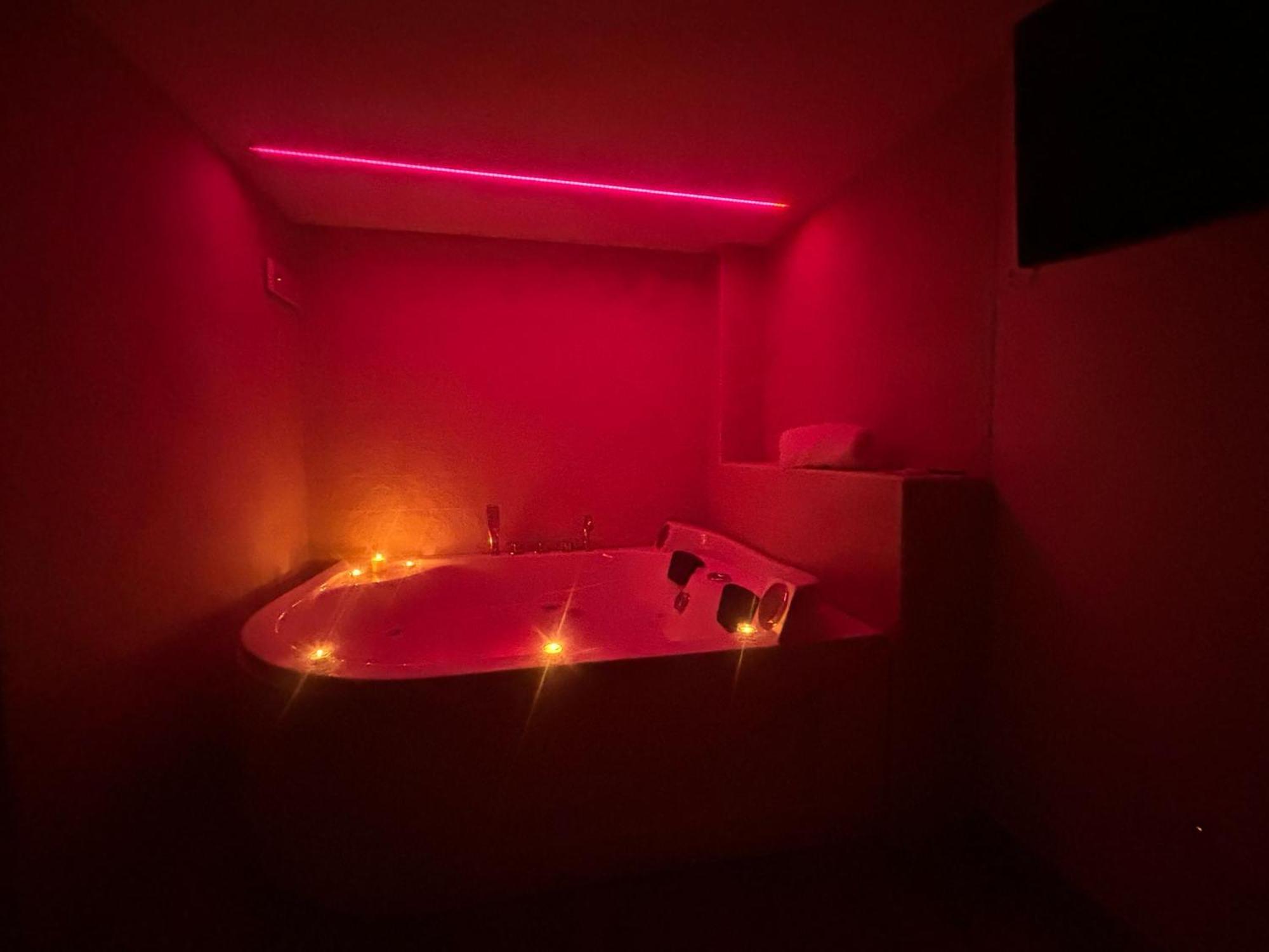 ネットゥーノ Carmen'S House Bed & Breakfast エクステリア 写真
