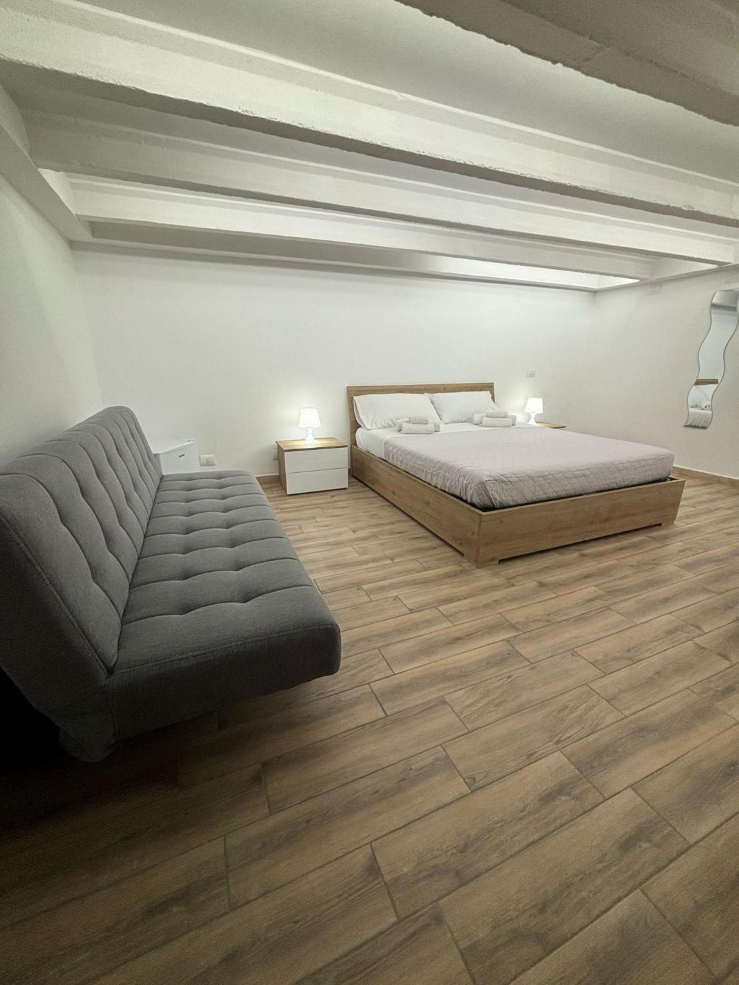 ネットゥーノ Carmen'S House Bed & Breakfast エクステリア 写真